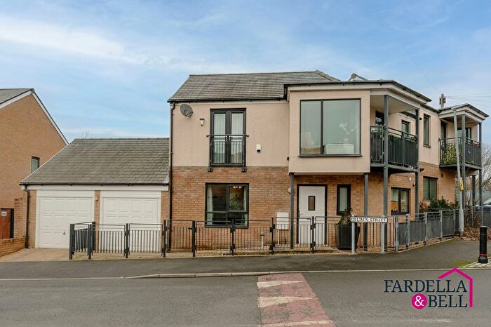 3 Bedroom Semi Detached House For Sale In Fielden Street, Burnley, BB11