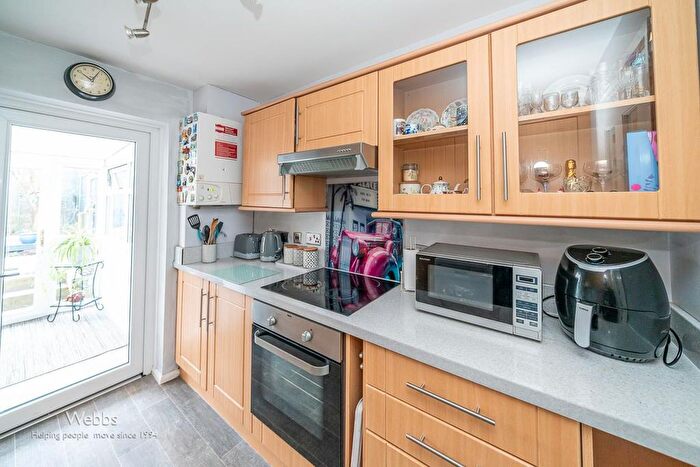 2 Bedroom Semi-Detached Bungalow For Sale In Deepwood Close, Rushall, Walsall, WS4