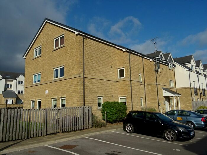 1 Bedroom Apartment To Rent In Sovereign Court, Bradford, West Yorkshire, BD2