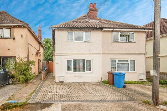 3 Bedroom Semi-Detached House For Sale In Reading Road, Ipswich, IP4