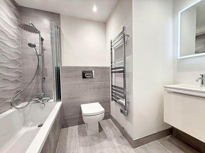 2 Bedroom Apartment For Sale In Canaway Court, Wimborne Road, Poole, BH15