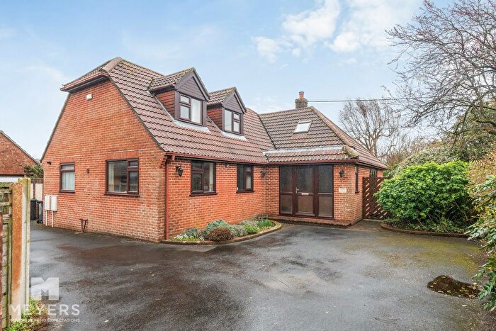 4 Bedroom Detached House For Sale In Colliers Lane, Wool, Wareham Dorset, BH20