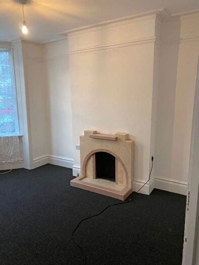 3 Bedroom Flat To Rent In Haslemere Road, Southsea, PO4