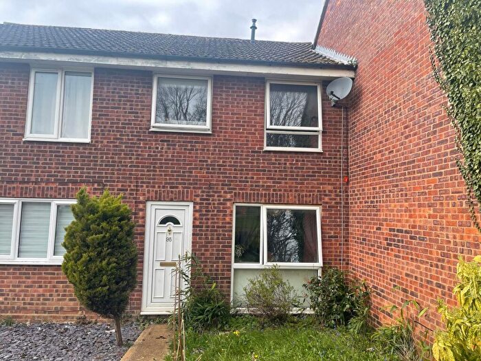 3 Bedroom Terraced House For Sale In Sussex Drive, Banbury, OX16