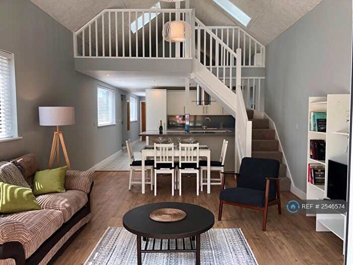 2 Bedroom Detached House To Rent In Dove House, Oxford, OX2