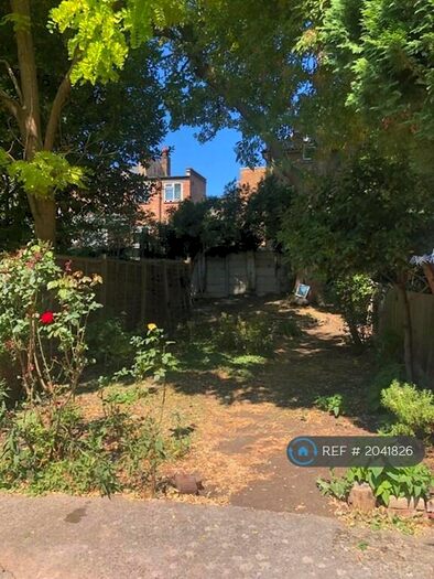 2 Bedroom Flat To Rent In Malpas Road, Brockley, SE4