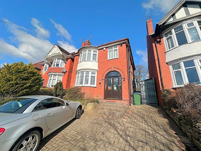 3 Bedroom Detached House To Rent In Haden Park Road, Cradley Heath, B64