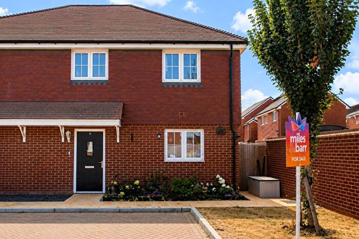 3 Bedroom Semi Detached House For Sale In Loganberry Drive, Faversham, Kent, ME13