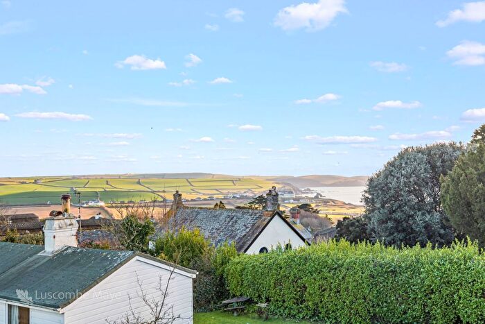 3 Bedroom Detached House For Sale In Downs Road, Thurlestone, TQ7
