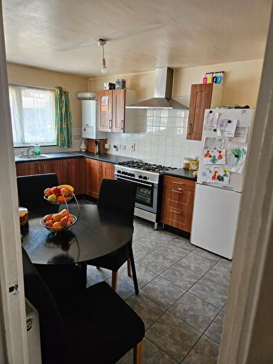 4 Bedroom Terraced House To Rent In Pennyroyal Avenue, London, E6