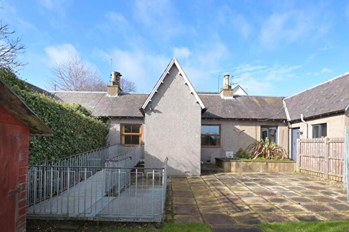 3 Bedroom Bungalow For Sale In Newliston Road, Kirkliston, Edinburgh, EH29