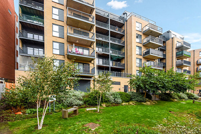 2 Bedroom Apartment To Rent In Clarence Avenue, Gants Hill, IG2