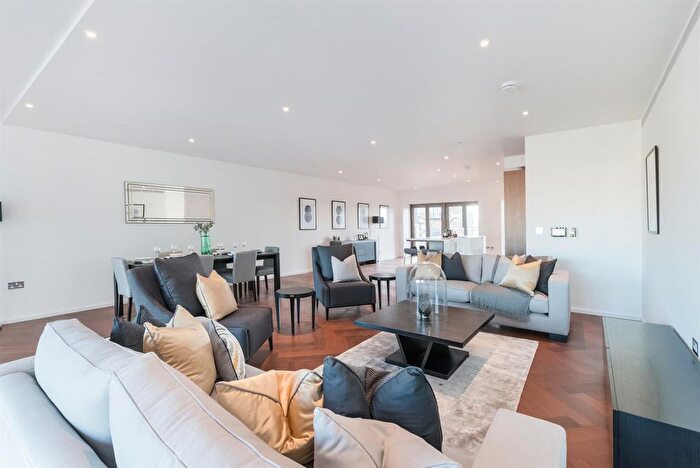 3 Bedroom Flat To Rent In Capital Building, New Union Square, SW11