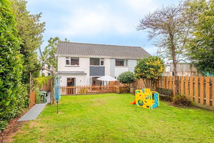 3 Bedroom Semi Detached House For Sale In Carter Close, South Molton, EX36