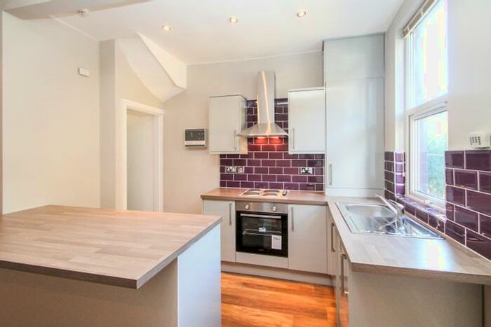 3 Bedroom Terraced House To Rent In Talbot Avenue, Burley, Leeds, LS4