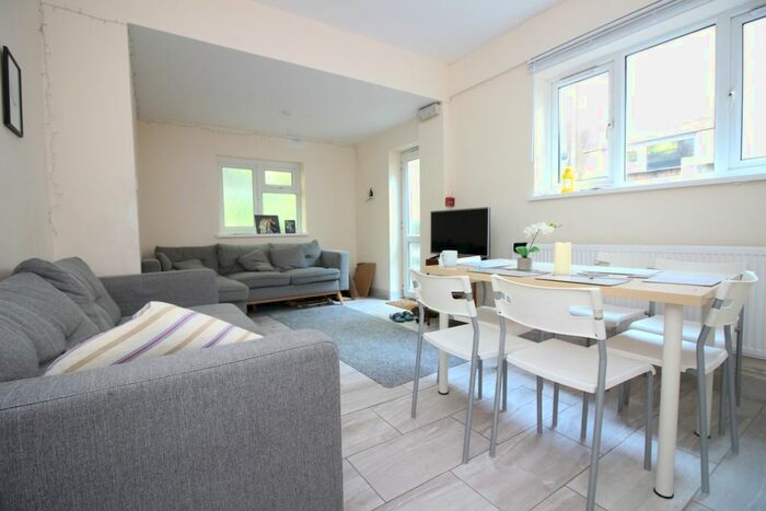 7 Bedroom Terraced House To Rent In Colum Road, Cathays, CF10