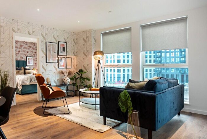 2 Bedroom Apartment To Rent In Silvertown Way, London, E16