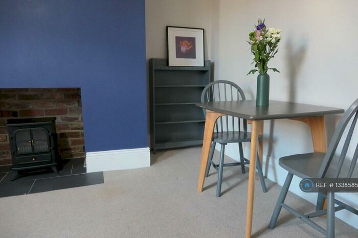 3 Bedroom Flat To Rent In Warton Terrace, Newcastle Upon Tyne, NE6