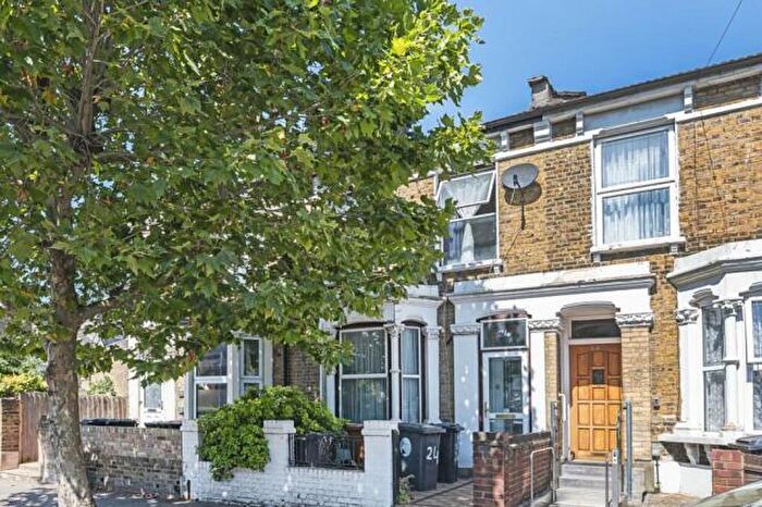 4 Bedroom Terraced House To Rent In Alexandra Road, London, E10