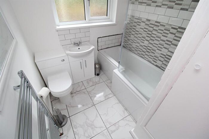 3 Bedroom Terraced House To Rent In Tennyson Close, Rhydyfelin, CF37