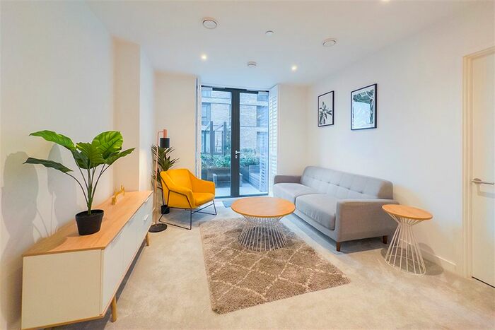 2 Bedroom Flat To Rent In Wharf End, Trafford Park, Manchester, M17