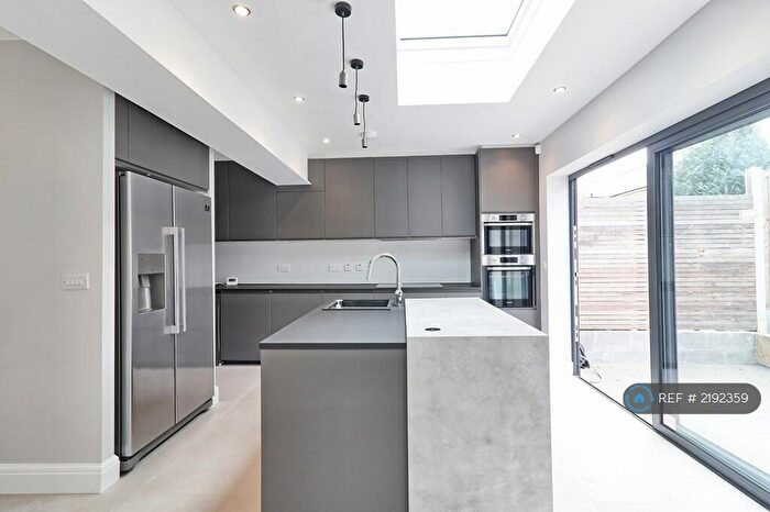 4 Bedroom Terraced House To Rent In Chelmsford, Chelmsford, CM1