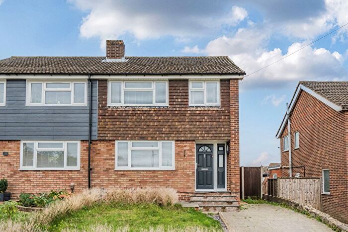 3 Bedroom Semi Detached House For Sale In South East Road, Southampton, SO19