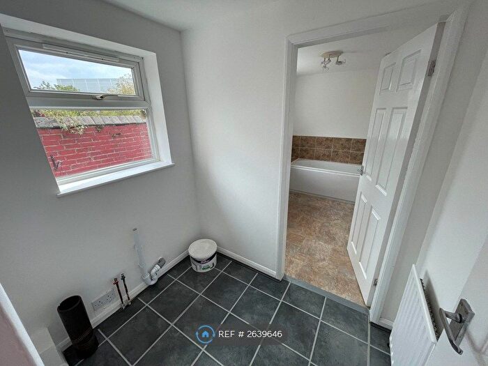2 Bedroom End Of Terrace House To Rent In Southwick Road, Sunderland, SR5