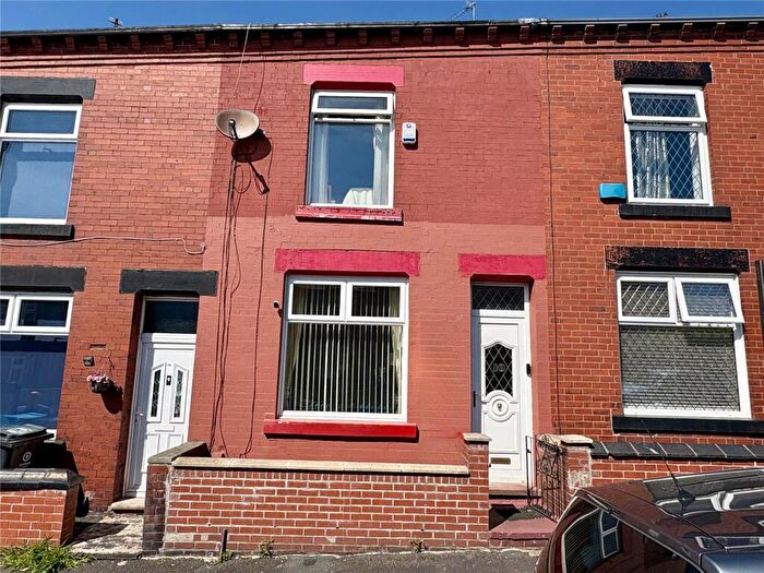 2 Bedroom Terraced House For Sale In Kimberley Street, Hollinwood, Oldham, OL8