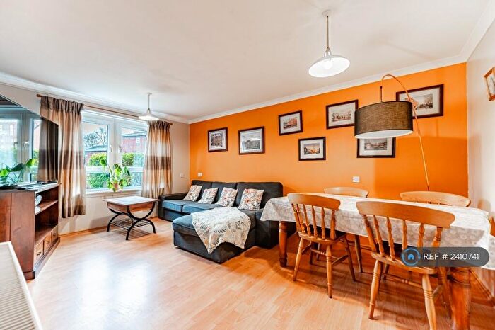 1 Bedroom Flat To Rent In Keith Court, Glasgow, G11