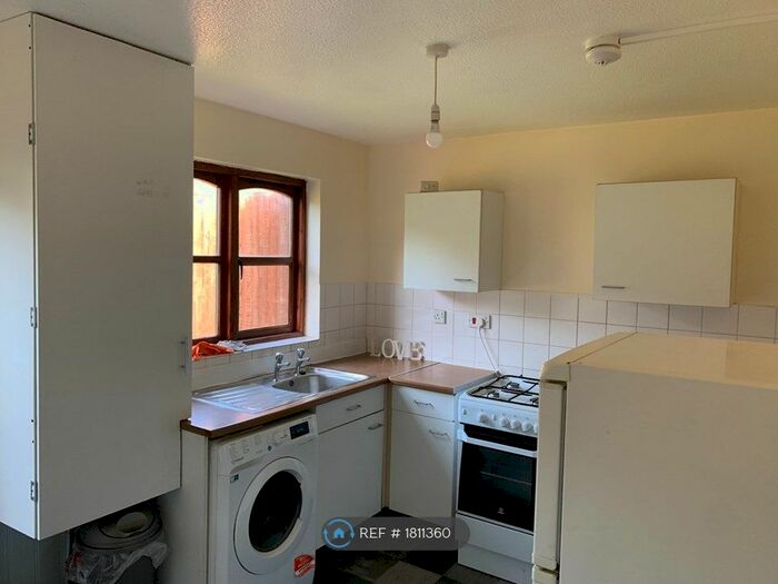 2 Bedroom Terraced House To Rent In Purdy Street, London, E3
