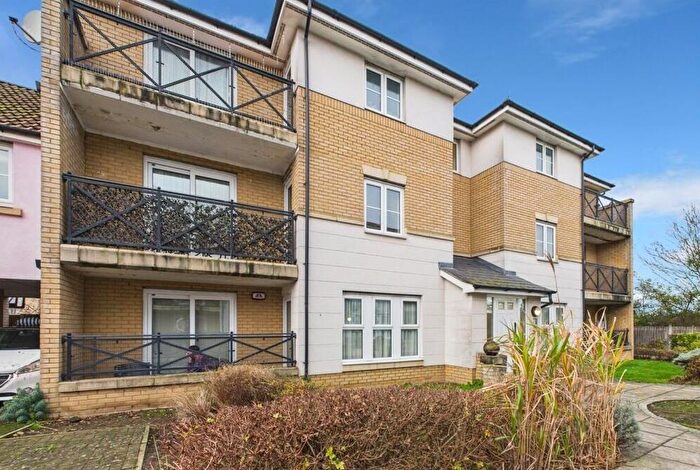 2 Bedroom Flat For Sale In Bell Close Laindon, Laindon, Basildon, SS15
