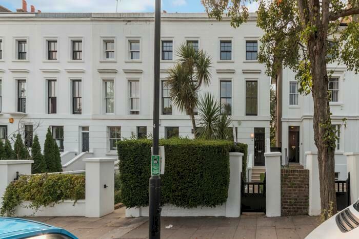 3 Bedroom House For Sale In Ordnance Hill, St John's Wood, NW8