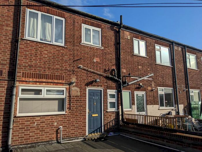 3 Bedroom Flat To Rent In Stratford Road, Shirley, Solihull, B90