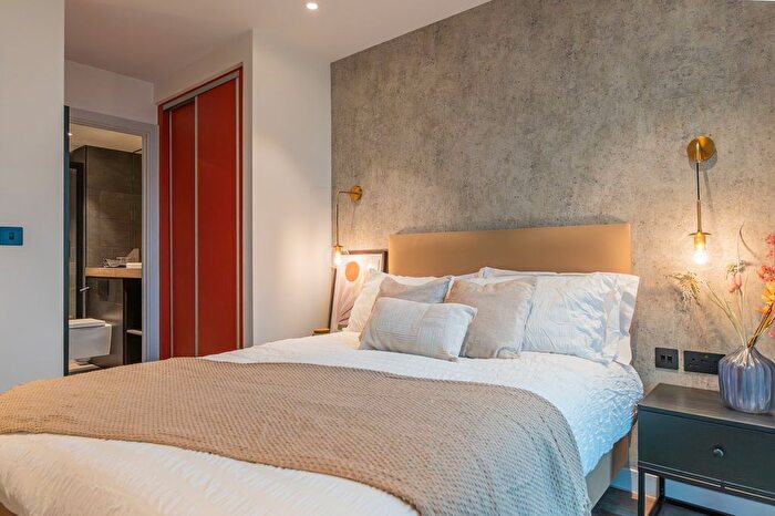 2 Bedroom Flat To Rent In Bendix Street, Manchester, M4