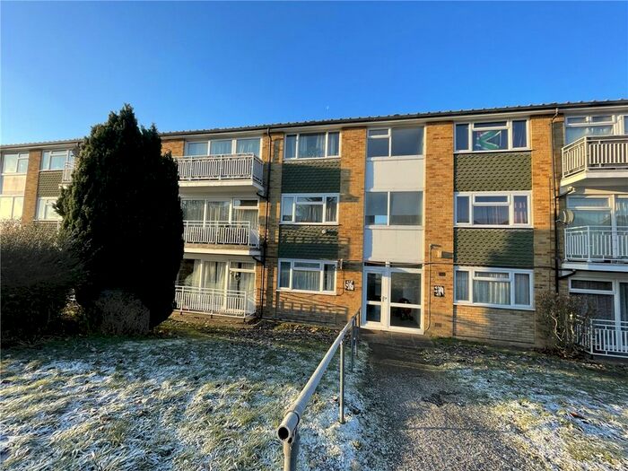 2 Bedroom Flat To Rent In Fraser Road, Kings Worthy, Winchester, SO23