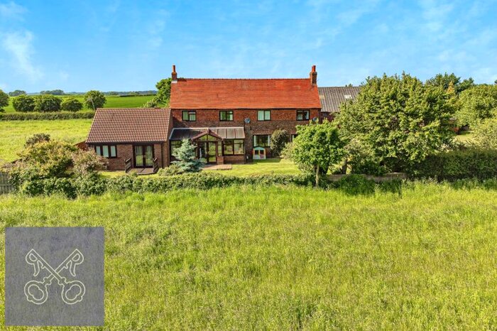 4 Bedroom Detached House For Sale In Arables Lane, Frodingham, East Yorkshire, HU12