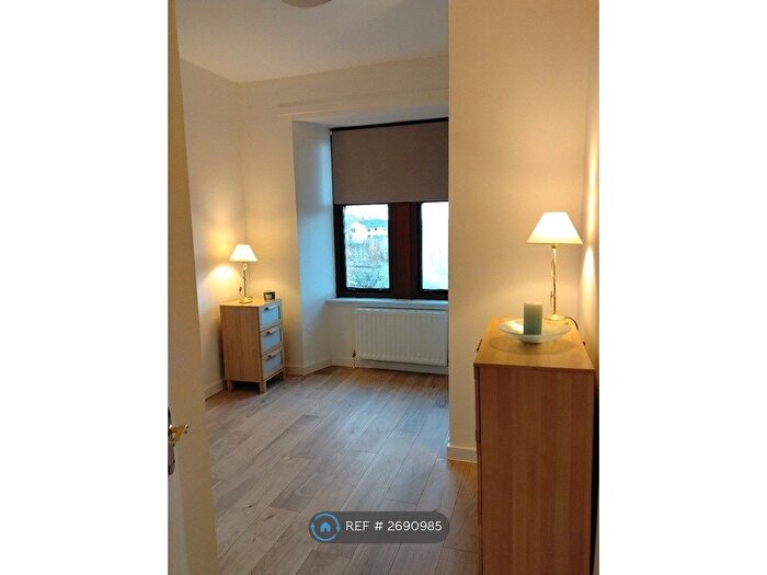 1 Bedroom Flat To Rent In Cathcart, Glasgow, G44