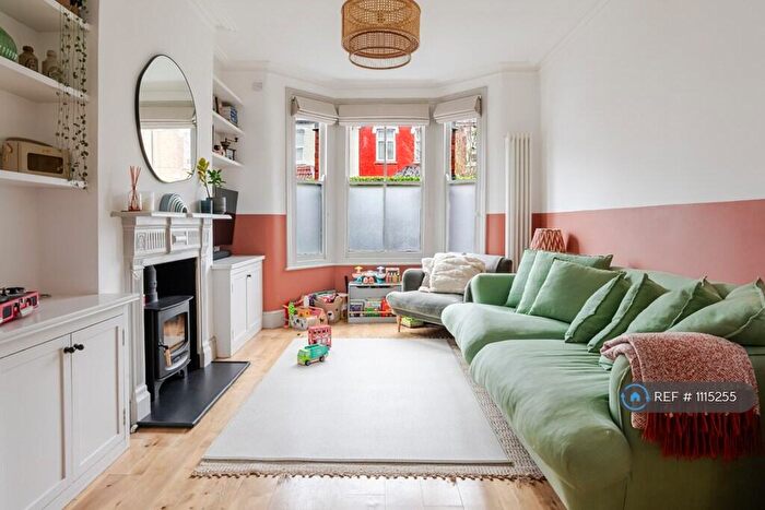 3 Bedroom Terraced House To Rent In Alton Road, London, N17