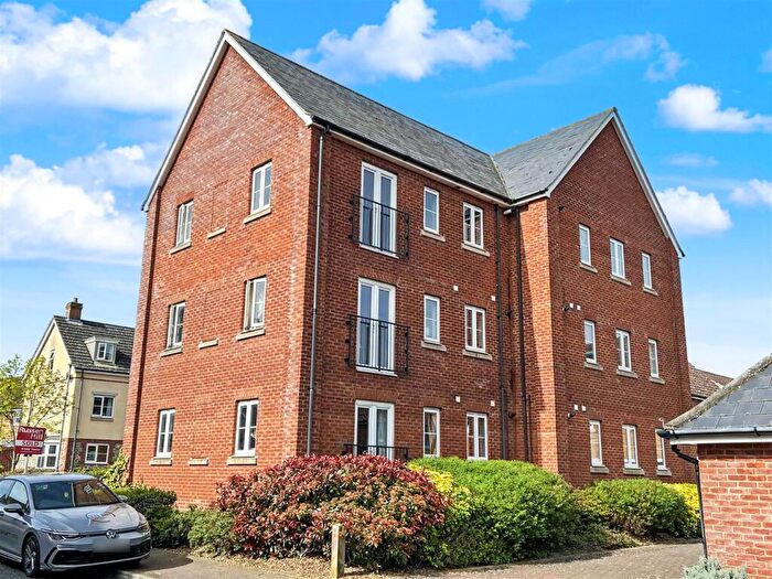 2 Bedroom Apartment For Sale In Bittern Road, Costessey, Norwich, NR8