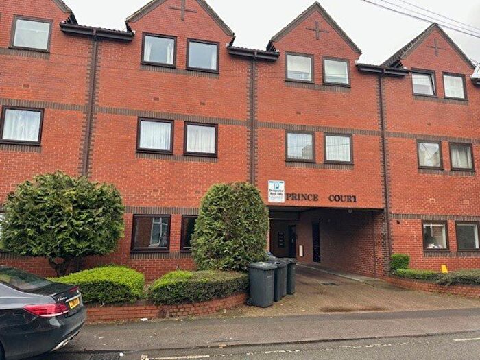 2 Bedroom Flat To Rent In Princes Street, Kettering, NN16