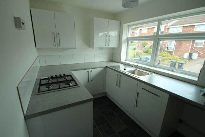 2 Bedroom Flat To Rent In Okehampton Avenue, Leicester, LE5