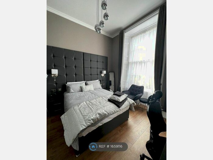 Studio To Rent In St. Vincent Street, Glasgow, G2