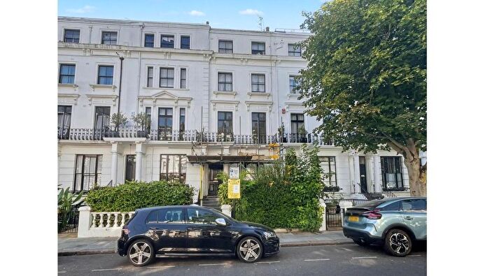 1 Bedroom Flat For Sale In Flat C, Hereford Road, Bayswater, London, W2