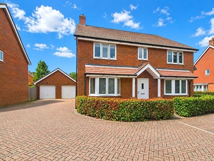 5 Bedroom Detached House For Sale In Cleverley Rise, Bursledon, Southampton, SO31