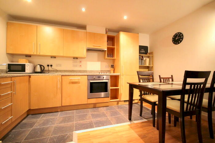 2 Bedroom Apartment To Rent In The Hicking Building, Queens Road, NG2