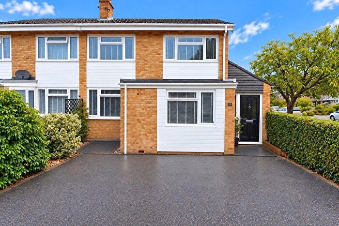 3 Bedroom Semi Detached House For Sale In Goodwin Drive, Maidstone, ME14