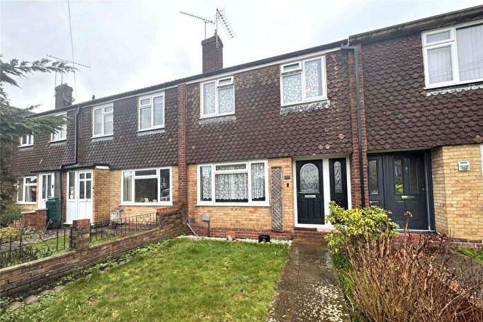3 Bedroom Terraced House For Sale In Beta Road, Farnborough, Hampshire, GU14