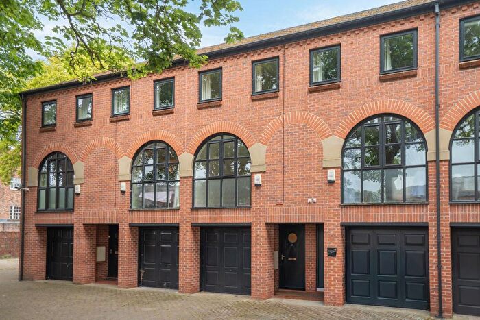 3 Bedroom Terraced House For Sale In Monkgate, York, YO31