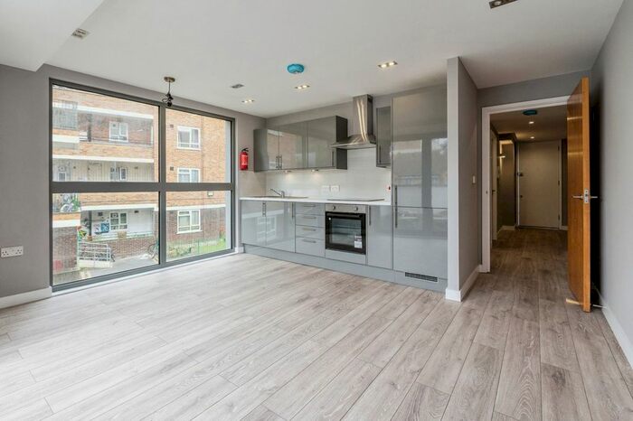 1 Bedroom Flat To Rent In Pindoria House, Mintern Street, Old Street, N1